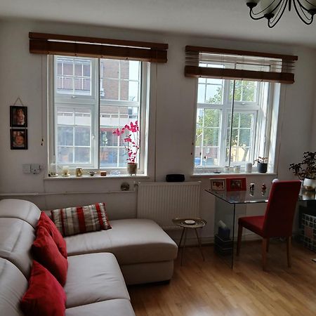 Sunny And Spacious Flat In Nw3 Londyn Zewnętrze zdjęcie